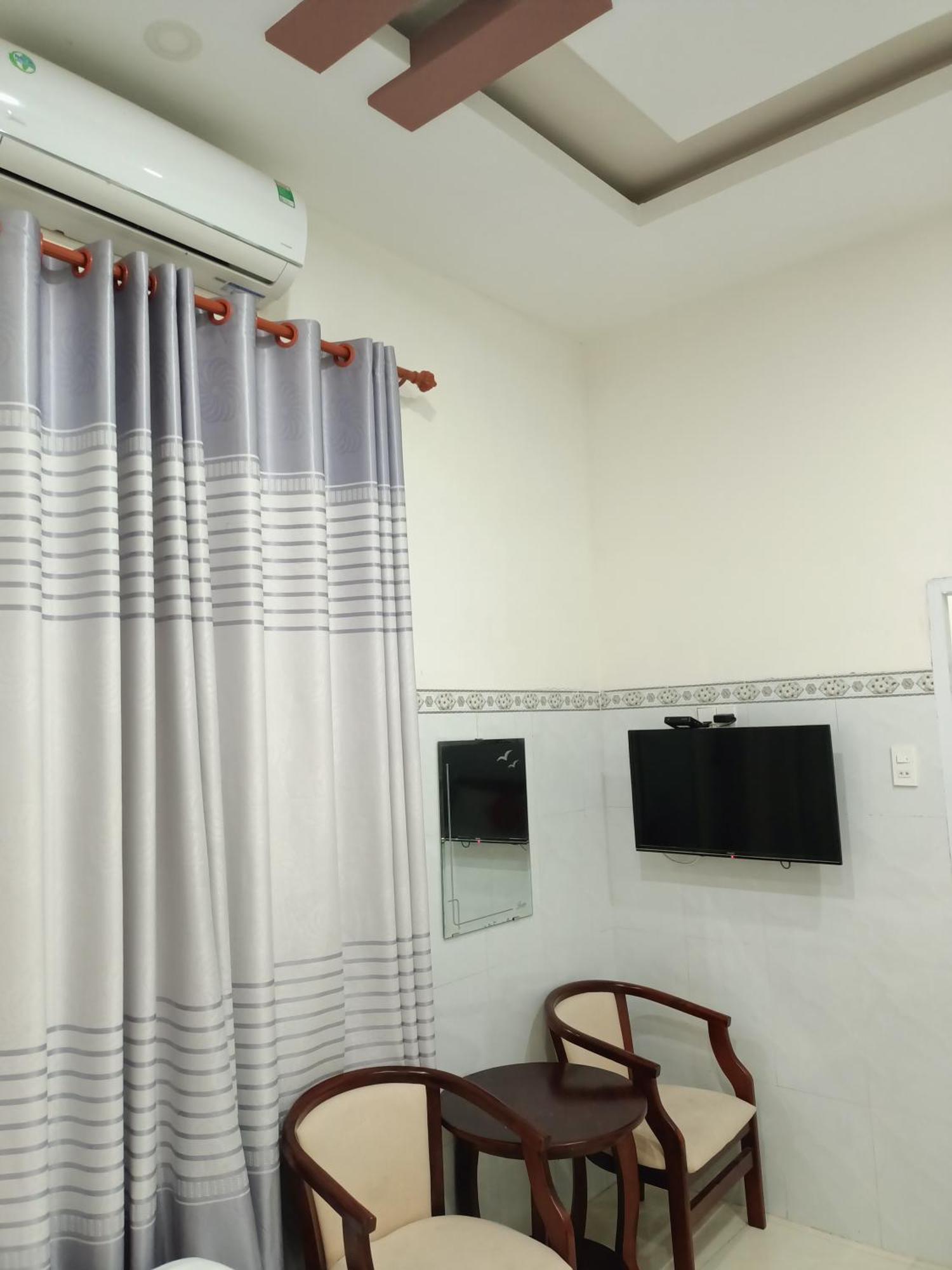 Khach San Mong An Hotel Vĩnh Hy Buitenkant foto