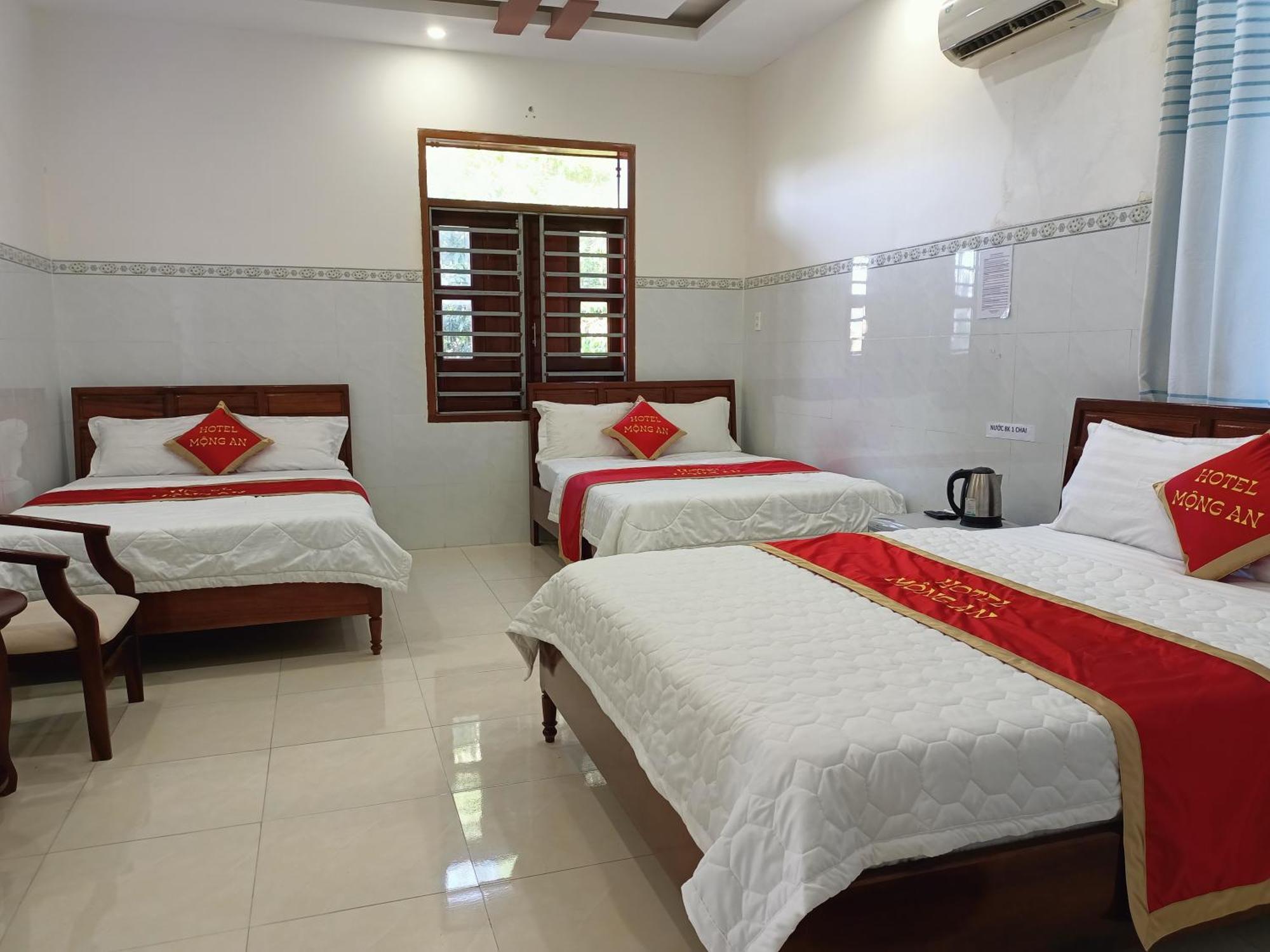 Khach San Mong An Hotel Vĩnh Hy Buitenkant foto