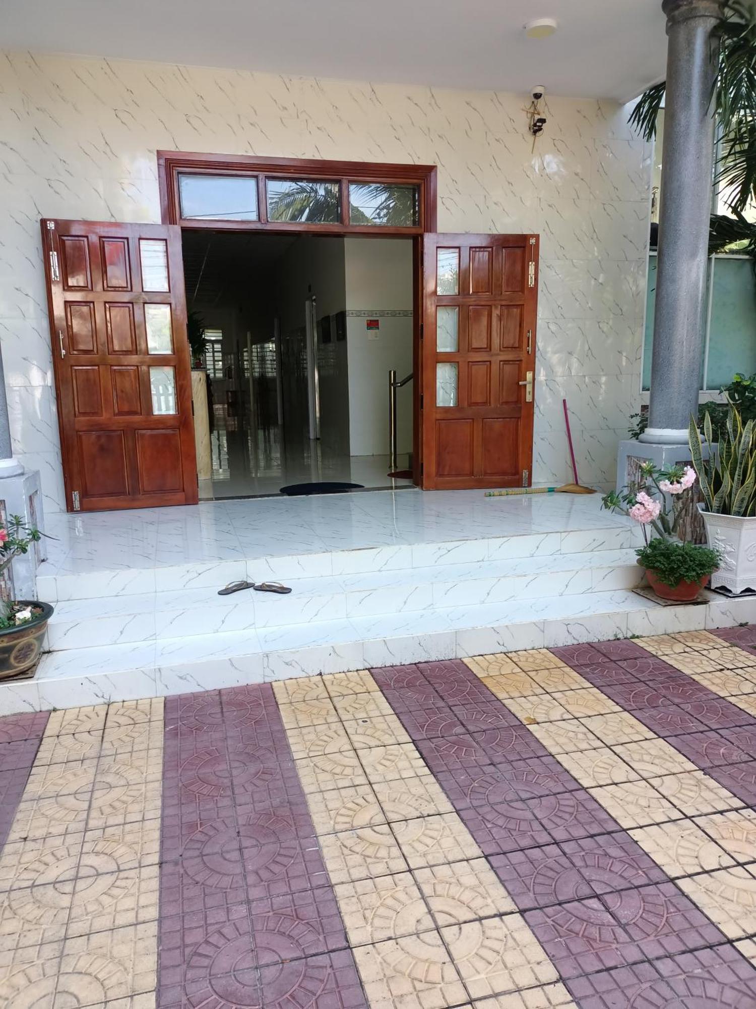 Khach San Mong An Hotel Vĩnh Hy Buitenkant foto