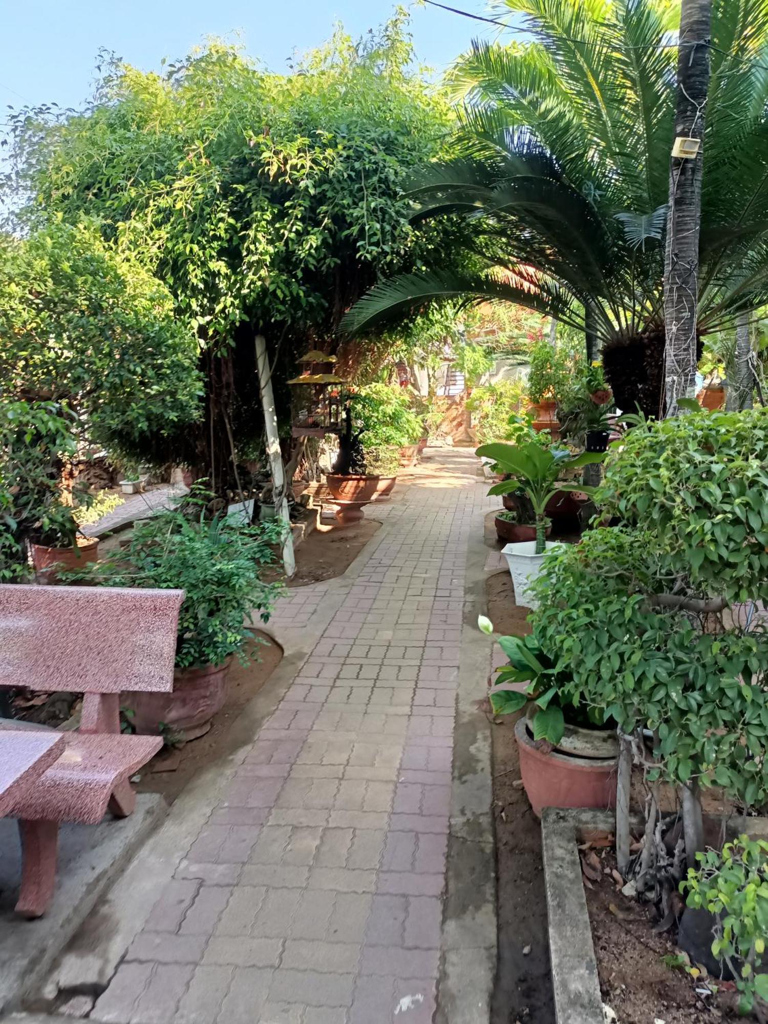 Khach San Mong An Hotel Vĩnh Hy Buitenkant foto