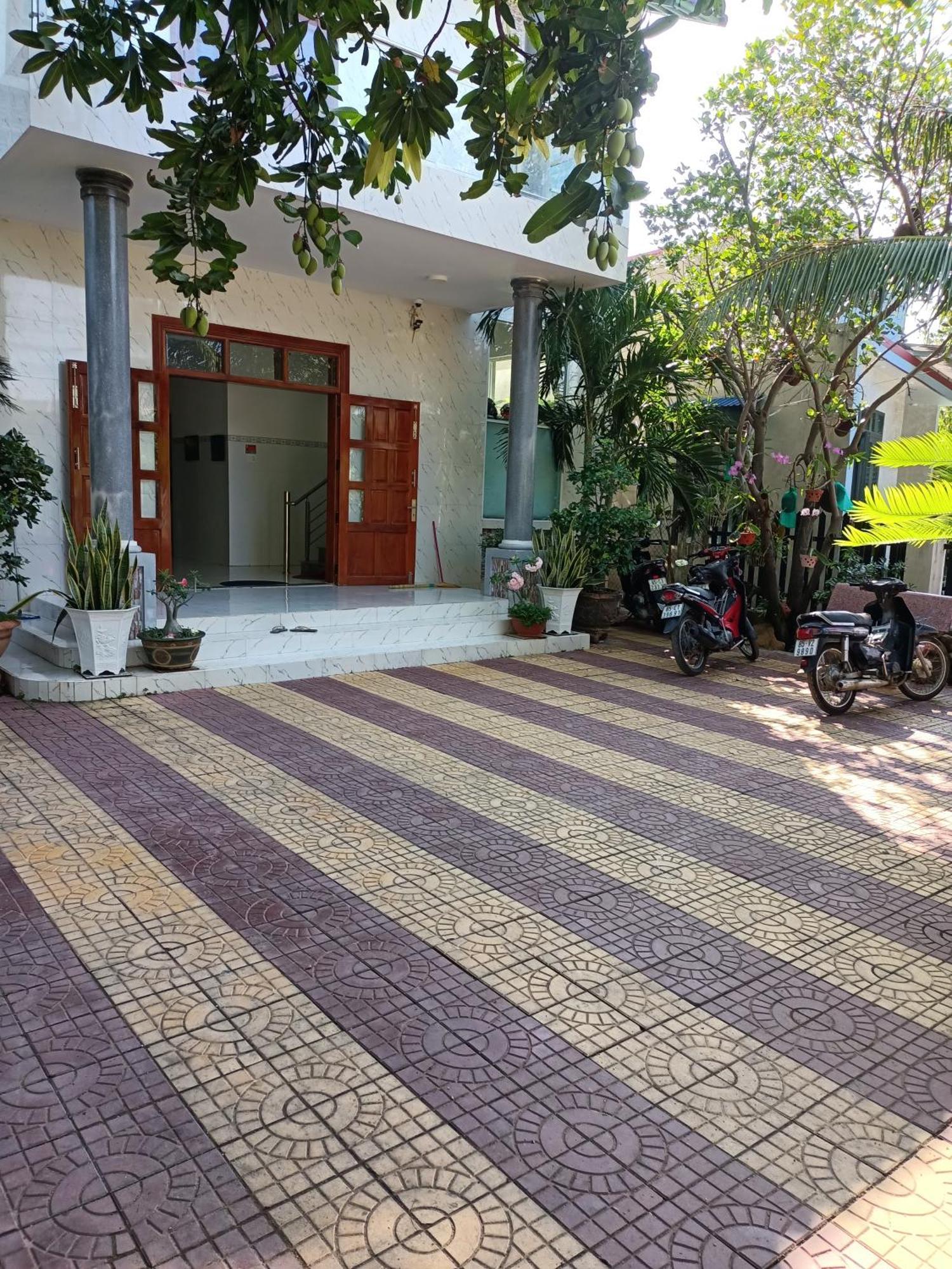 Khach San Mong An Hotel Vĩnh Hy Buitenkant foto