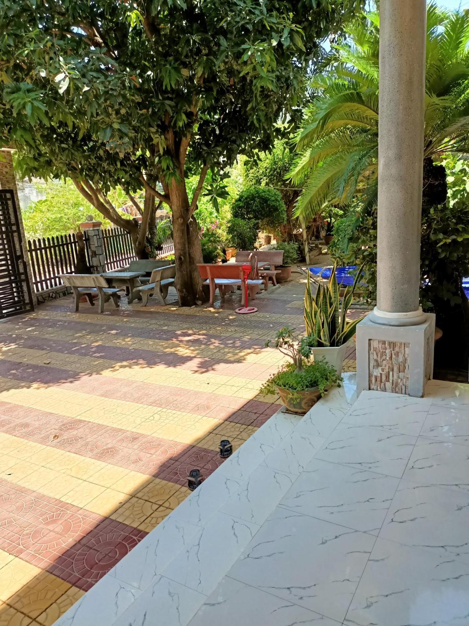Khach San Mong An Hotel Vĩnh Hy Buitenkant foto