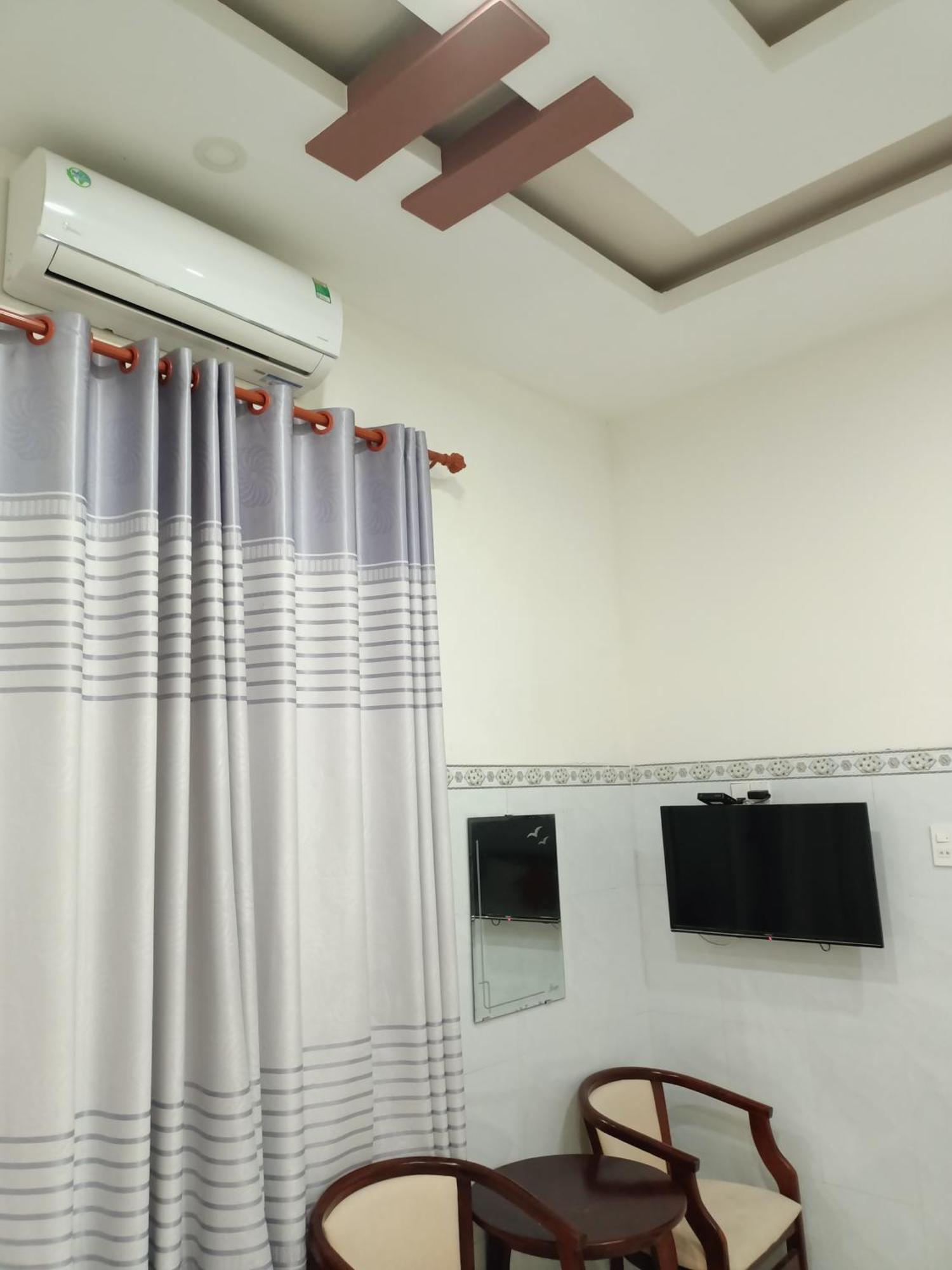Khach San Mong An Hotel Vĩnh Hy Buitenkant foto