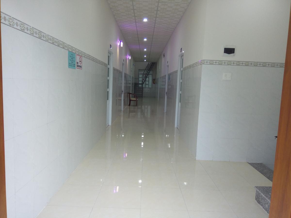 Khach San Mong An Hotel Vĩnh Hy Buitenkant foto
