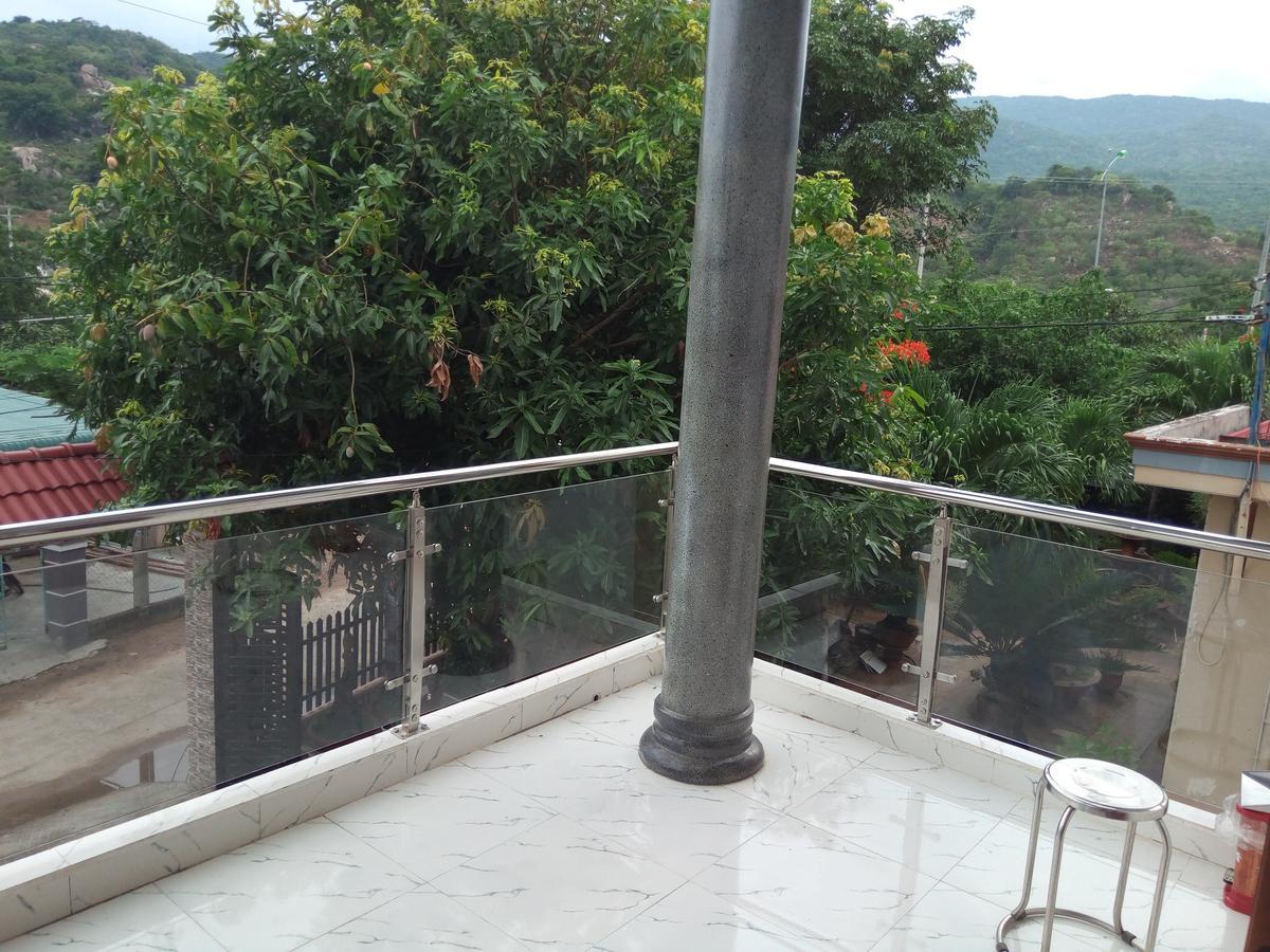 Khach San Mong An Hotel Vĩnh Hy Buitenkant foto