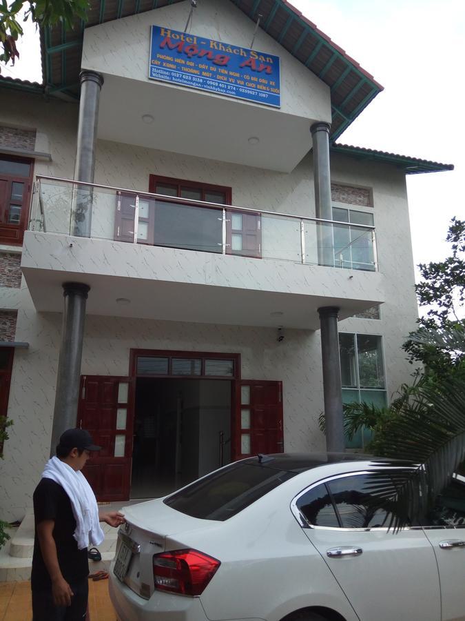 Khach San Mong An Hotel Vĩnh Hy Buitenkant foto