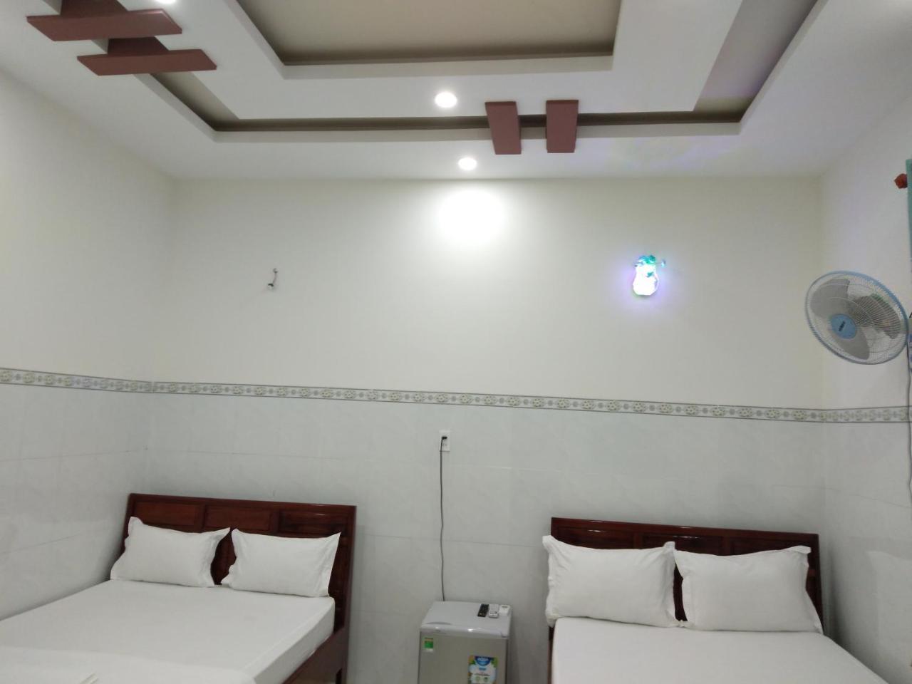 Khach San Mong An Hotel Vĩnh Hy Buitenkant foto